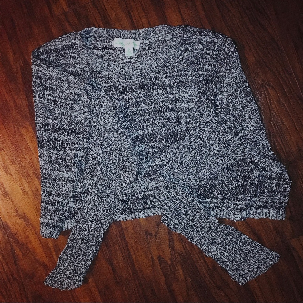 Urban Outfitters Cropped Sweater 💫🖤